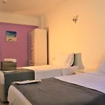 Hotell Lavender 2*