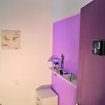 Lavender Hotell 2*
